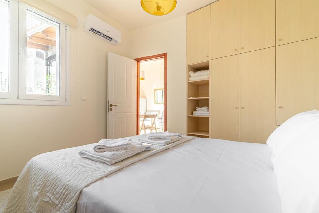Cozy Apartment In The Heart Of City Center Iraklio Exterior foto